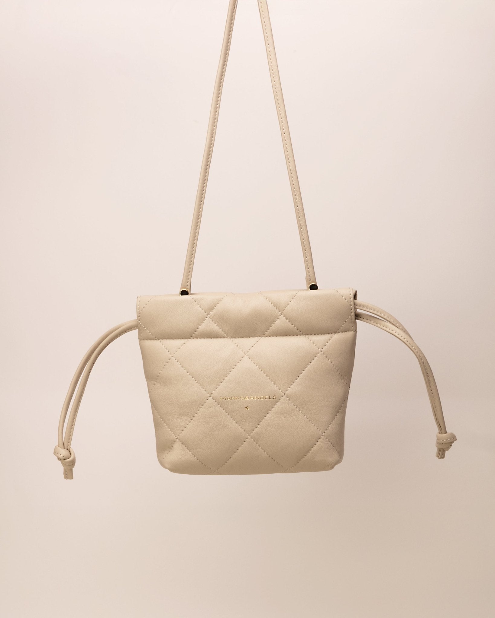 Amelie Lamb - Marks&Angels