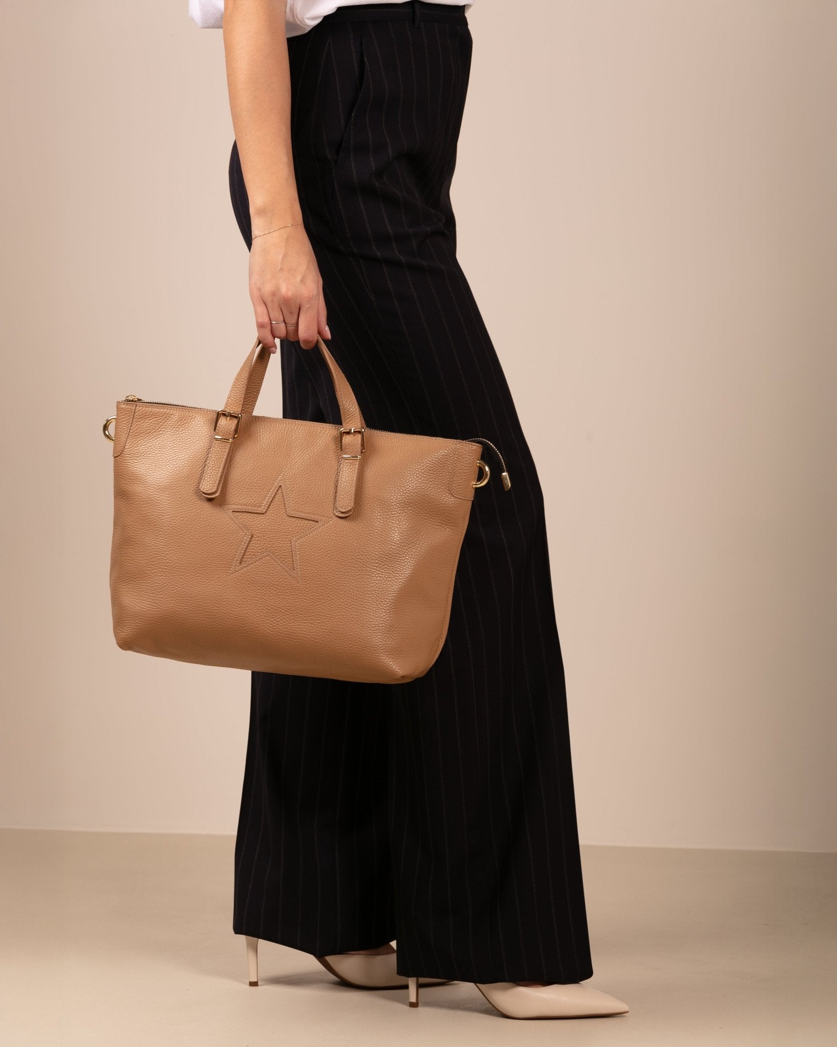 Claudia Cappuccino - Marks&Angels