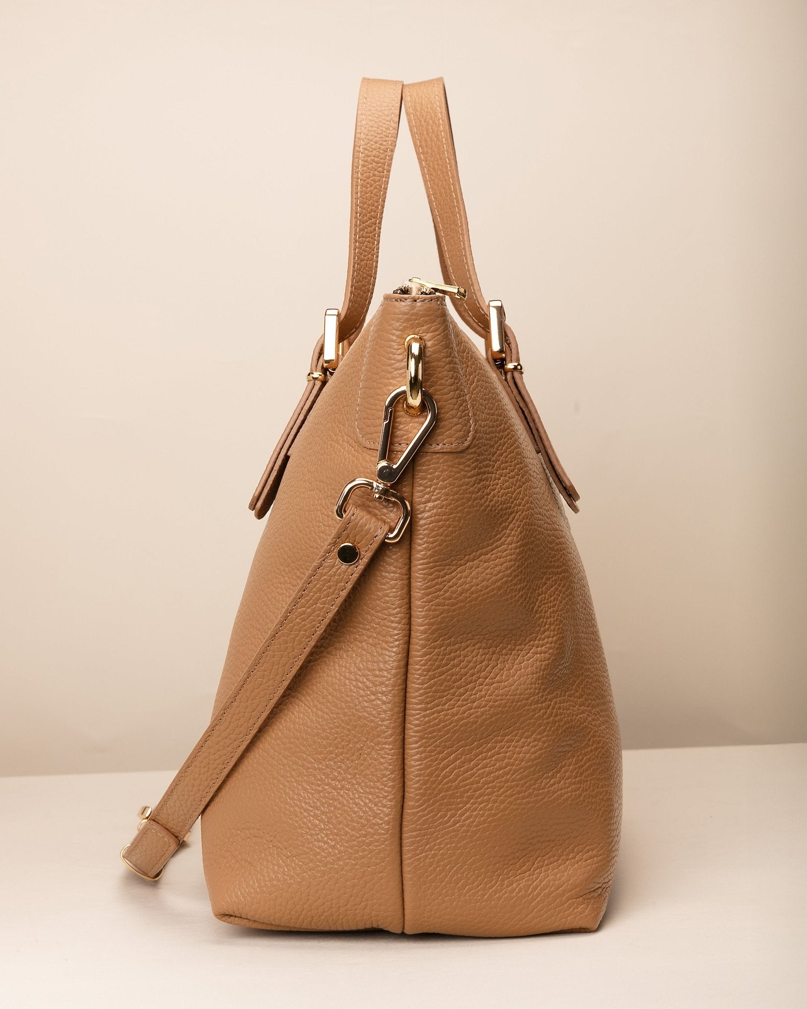 Claudia Cappuccino - Marks&Angels